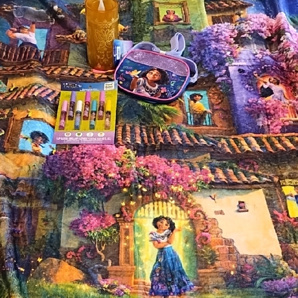 Disney Encanto Blanket with Candle & Purse & Lipgloss